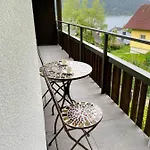 Edelbach Deluxe Apartament *